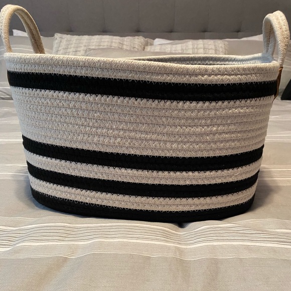 (Pack of 2) Medium rope storage bin - Picture 3 of 5